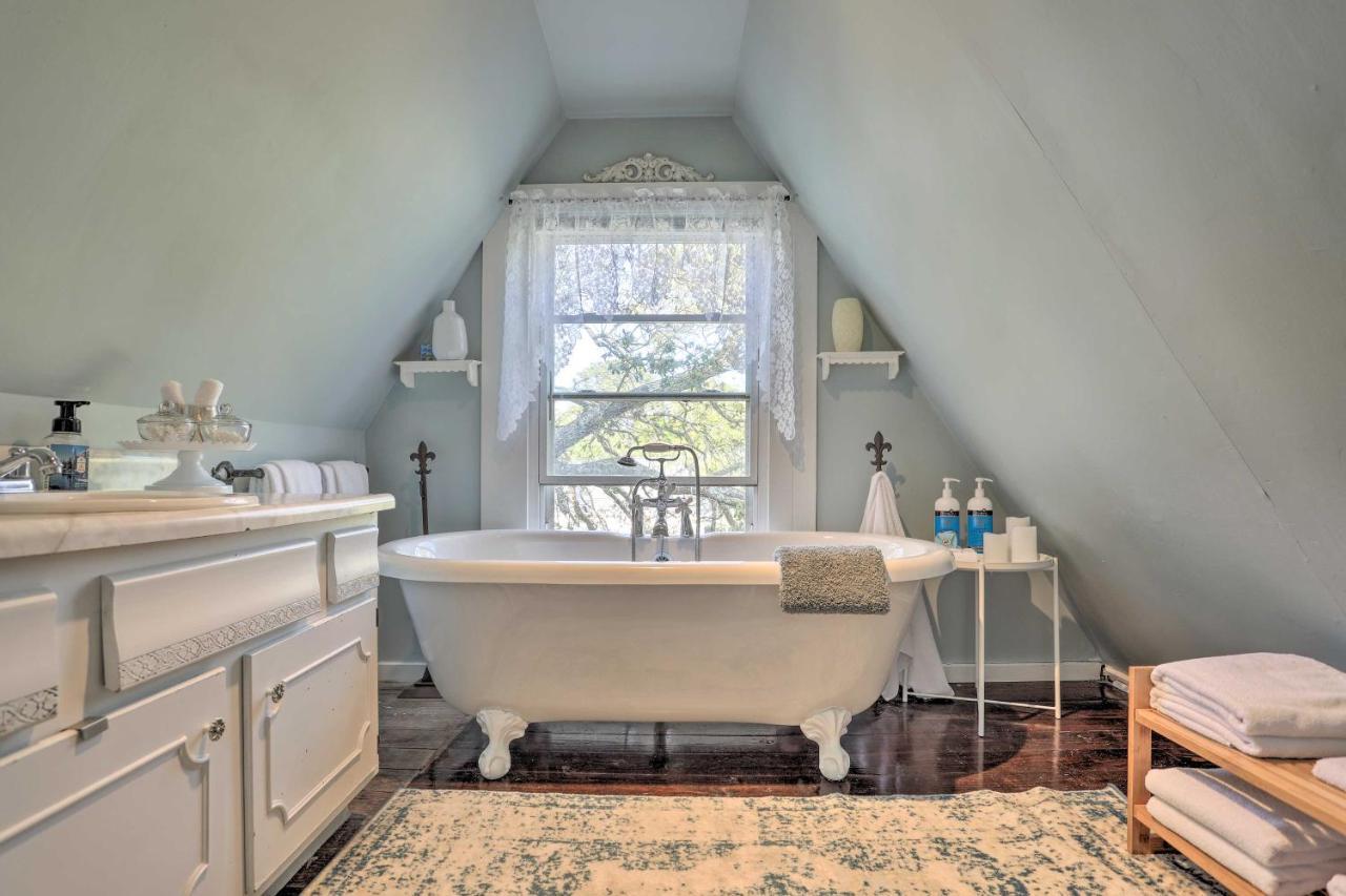 Coastal, Walkable Home In Historic Southport! Zewnętrze zdjęcie